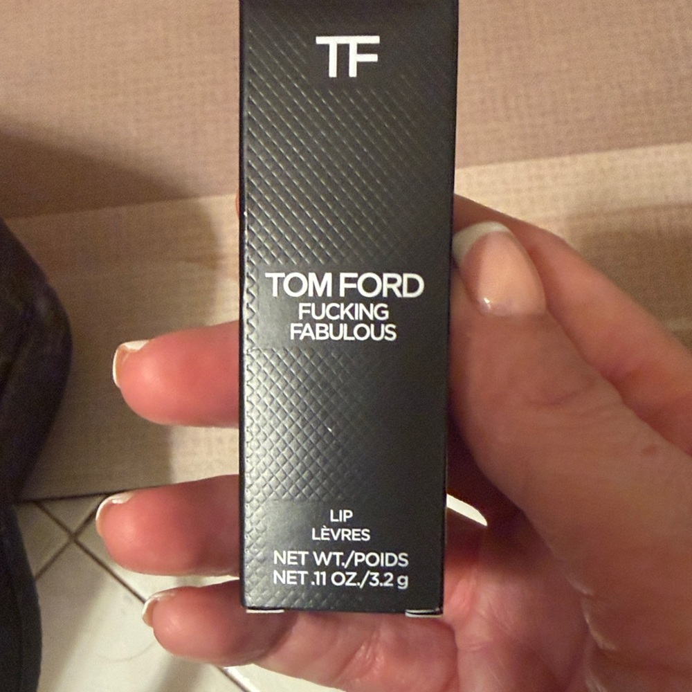 Tom Ford Lipstick in F2 Blush